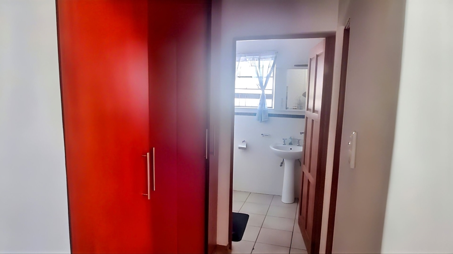 3 Bedroom Property for Sale in Langenhovenpark Free State